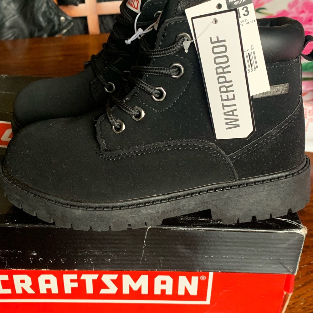 Waterproof kids boots
